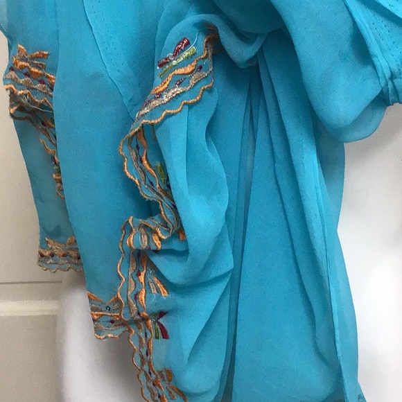 Gorgeous silk shawl extra long sarong scarf exquisite - Picture 4 of 6